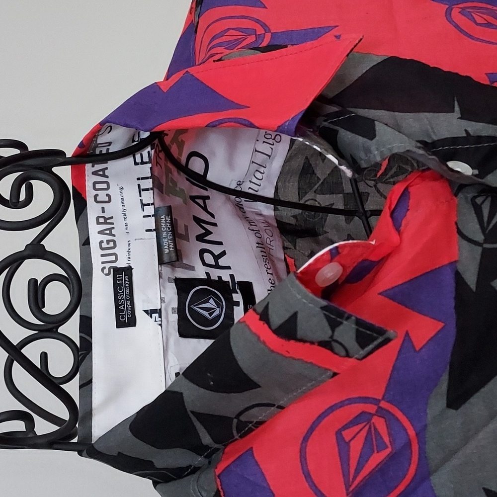 Nwt Men's Volcom Button Down - image 3
